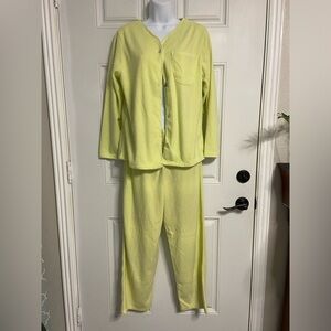 VANITY FAIR 2PC. Yellow-Green Pajama Set
